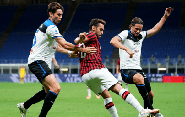  都灵德比战平局收场，双方各取宝贵一分